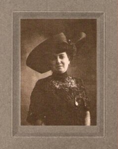 Lucera - De Peppo Serena Maria - nata ad Altamura il 17-7-1865 con altre dame lucerine fece aprire l'Ospizio S. Giuseppe detto i Cappuccini