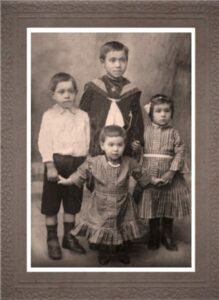 Lucera - Lamparelli Matteo all'anagrafe Raffaele, Michele, Rosa e Giovanni (primi 900)