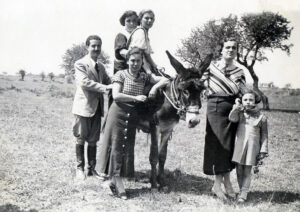 Lucera - Pesce e Grasso, gita in campagna (anni 30) - Foto fornita da Alessandro Di Salvia