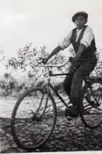 Lucera - Pizzuto Emanuele nel 1938 - Foto di Lidia Ferraris