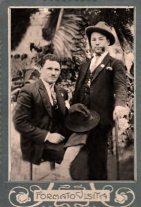 Lucera - Sciarrillo Matteo (seduto con l’amico Catenazzo) (anni 30)