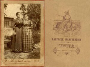 Lucera - Sorelle nel 1880