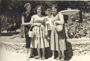 Lucera - Palumbo Tilde in villa nel 1954 - Foto di Valentina Di Stefano