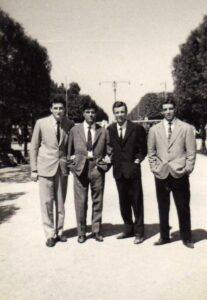 Lucera - Rana, Adolfo Cozzolino, Nino Corposanto in Villa Comunale nel 1962 - Foto di Alessandro Mastrodomenico