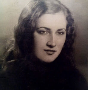 Lucera - Petrilli Maria Carmela (anni 16) nel 1972