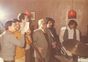 Lucera - Napolitano Ottavio,13 febbraio 1983, una serata al Pub con le sue canzoni i - Foto di Francesco Elio Cetola