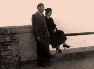 Lucera - Genitori, anni 40 - Foto di Lino Montanaro