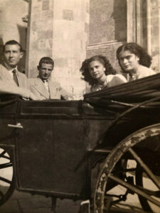 Lucera - Velle Francesco Paolo, mio padre primo a sinistra, anni 40 - Foto di proprietà di Gennaro Velle