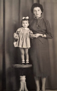 Lucera - Spatola Anna e Tammaro Concetta, anni 50 - Foto di Filippo Tammaro