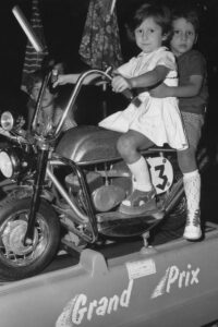 Lucera - Romice Leonardo e Doriana Selvaggio (mia cugina) nel 1975 - Foto di Romice Leonardo