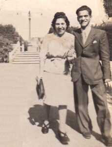 Lucera - Bottone Nicola e Sassi Enrica nella Villa Comunale il 1941