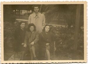 Lucera - Falcione Lucia in villa (anni 40) - Foto di Walter Di Pierro