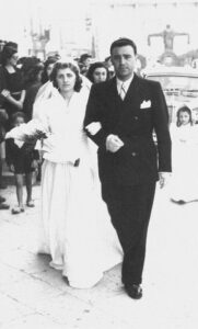 Lucera - Nisco Carlo accompagna nella cattedrale la sorella Antonietta nel 1947 - Foto fornita da Giambattista Nassisi