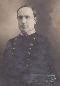 Lucera - Preziuso Luigi (1905-1973) - Carabiniere (anni 20) - Foto fornita da Vincenzo Preziuso