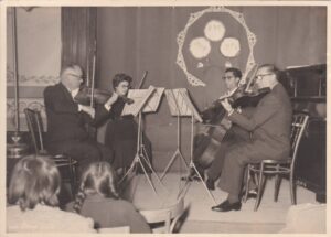 Lucera - Circolo Unione 1956 - Concerto musica classica - Liliana Rossi violino, Mario Pirani violoncello, Giuseppe Bizzarri viola