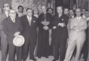 Lucera - Circolo Unione 1958 -Conferenza al Museo Civico - Da destra: Dr. Domenico Casilli, alle spalle Dr. Michele Casilli, Mons. Domenico Vendola - Foto fornita da G. Casilli