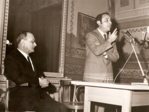 Lucera - Circolo Unione 1969 - Giuseppe Cassieri presentato dal preside Pasquale Soccio