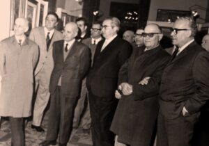 Lucera - Circolo Unione anni 70 - Mostra di pittura. Si riconoscono da sinistra: Mastrolilli, Napolitano, Dini Ciacci, Bizzarri