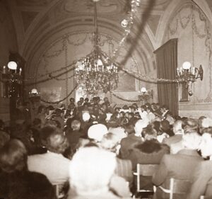 Lucera - Circolo Unione 1980 - Festa degli auguri - Concerto della Corale S. Cecilia don E. Di Giovine