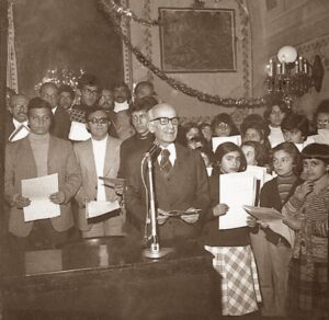 Lucera - Circolo Unione 1980 - Festa degli auguri - Il Presidente Giudice Giuseppe Mastrolilli presenta la Corale S. Cecilia