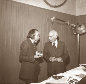 Lucera - Circolo Unione 1980 - Festa degli auguri - Il pittore Tommaso Granieri e il presidente Giudice Giuseppe Mastrolilli