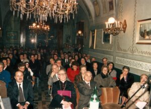 Lucera - Circolo Unione 1987 - Conferenza dell'Avv. Visciani - In primo piano Sindaco Vincenzo Di Siena