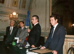 Lucera - Circolo Unione 1990 - Conferenza su Riforme istituzioali - Sindaco Melillo, Gaetano Gifuni, Avv. Mario Palumbo, presidente dott. Ettore Mezzino