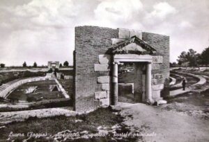 Lucera - Anni 60 - Anfiteatro romano