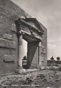 Lucera - Anni 70 - Anfiteatro romano - Portale