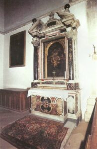 Lucera - Basilica Cattedrale anni 80 - Dal libro di Gaetano Schiraldi - Il Duomo di Lucera - 700 anni di storia - Altare della Sacra
