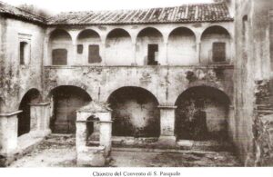 Lucera - Chiesa del SS Salvatore e Convento di San Pasquale 1880 - Chiostro