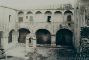 Lucera - Chiesa del SS Salvatore e Convento di San Pasquale 1880 - Chiostro