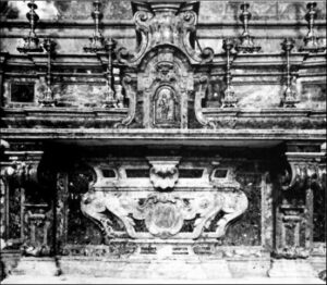 Lucera - Chiesa di Santa Maria del Carmine - Altare della B.V. Addolorata 1759 - Paliotto