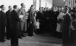 Lucera - Convitto nazionale - Visita di di Riccardo Del Giudice per l'intestazione dell'VIII squadra a Matteo Ariano, ex convittore, caduto nella II WW 1941