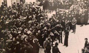 Lucera - Manifestazione in Piazza Duomo 1938 - Foto di Vincenzo Bizzarri