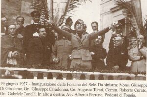 Lucera - Piazza del Carmine, inaugurazione della fontana del Sele - 19-06-1927 (2)