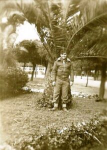 Lucera - Soldato americano in villa comunale