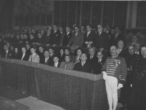 Lucera - Chiesa di San Francesco - I banchi degli ospiti durante la beatificazione del Padre Maestro il 15 aprile 1951