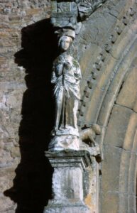 Lucera - Chiesa di San Francesco 1977 - Particolare del portale - Foto eseguita da Roberto Toriello