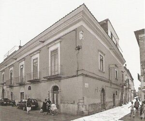 Lucera - Palazzo Valletta già De Troia anni 80