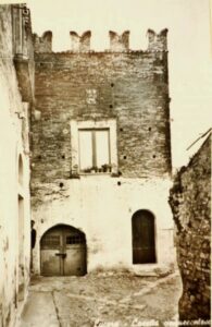Lucera - Casa merlata - Via Valletta