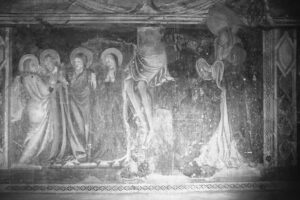 Lucera - Chiesa di San Francesco - Ai piedi del Cristo si intravvede San Francesco che bacia il piede trafitto di Gesù - Foto fornita da Filippo Squeso
