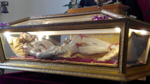 Lucera - Chiesa di S. Francesco - Gesù morto