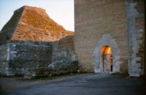 Lucera - Fortezza svevo-angioina 1977 - Foto eseguita da Robero Toriello