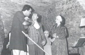 Lucera - Gruppo Teatrale Amici dell'Arte 1989 - Teatro San Giuseppe -'U.S.L. ovvero uno solo lavora'con Luigi Follieri, Arturo ed Francesca Monaco, Lina Carratù