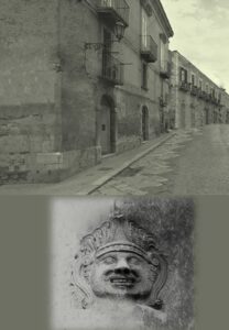 Lucera - Maschera apotropaica in corso Manfredi