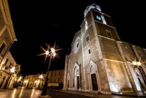 Lucera - Piazza Duomo - Cattedrale - Notturna - Foto di Stefano Folliero