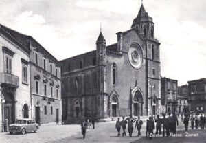 Lucera - Piazza Duomo anni 70