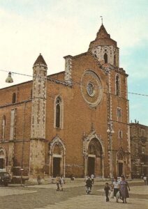 Lucera - Piazza Duomo anni 80