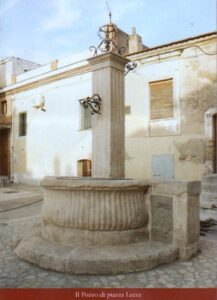 Lucera - Piazza Lecce - Pozzo